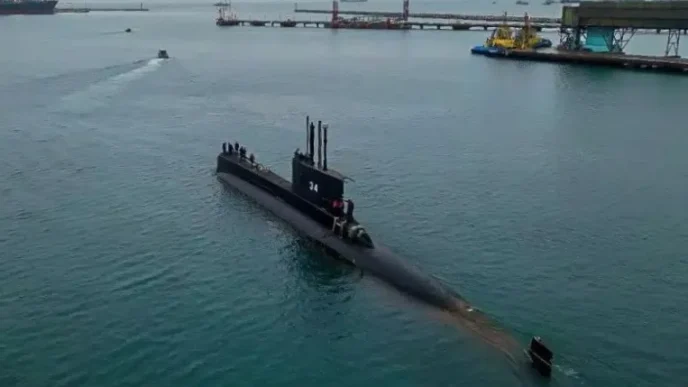 La unidad naval arranca así una nueva etapa operativa, equipada con sistemas y tecnología actualizada que serán puestos a prueba en escenarios reales.