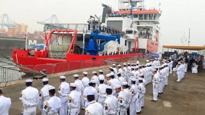 Ceremonia de zarpe de la misión ANTAR XXXII se realizó en la Base Naval del Callao.