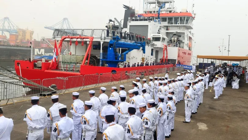 Ceremonia de zarpe de la misión ANTAR XXXII se realizó en la Base Naval del Callao.