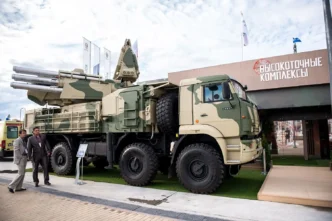 El Pantsyr puede destruir una amplia variedad de drones, misiles balísticos ATACMS, misiles de crucero Storm Shadow y Flamingo, misiles de alta velocidad HARM, HIMARS y otros.
