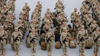 El rol que desempeñan los efectivos militares es estrictamente neutral. Sus labores comprenden la seguridad y resguardo de los locales de votación.